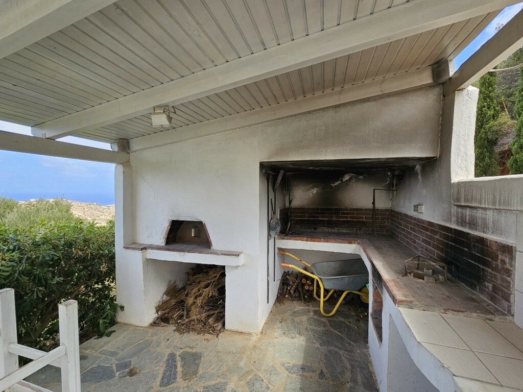 2-bedroom Detached House In Gazi, Greece (108 M²)