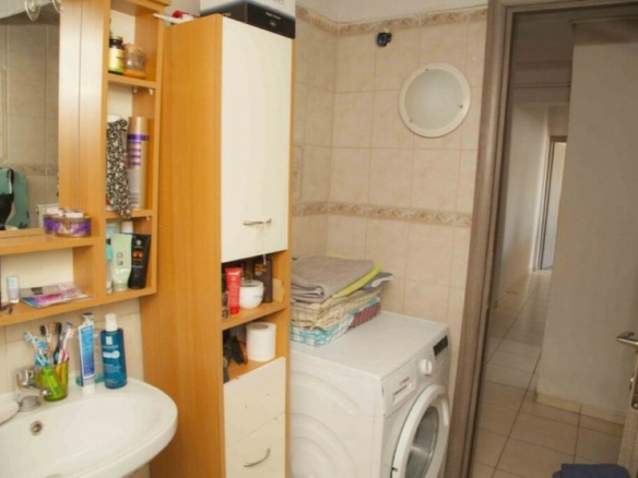 3-bedroom Flat In Ano Poli, Greece (110 M²)