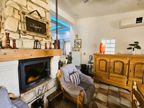 2-bedroom Villa In Gazi, Greece (500 M²)