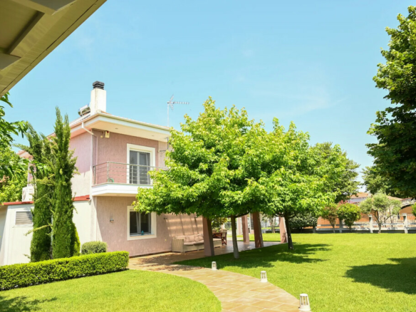 3-bedroom Detached House In Easts Olimpos, Greece (96 M²)