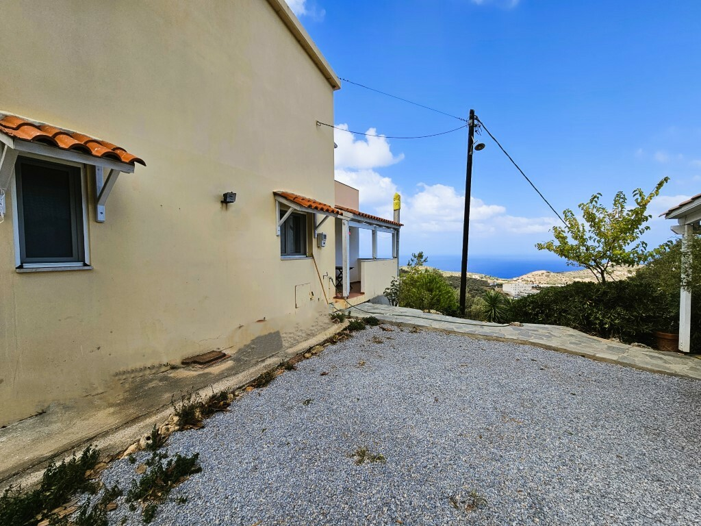 2-bedroom Detached House In Gazi, Greece (108 M²)