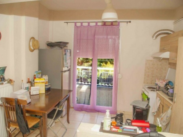 3-bedroom Flat In Ano Poli, Greece (110 M²)