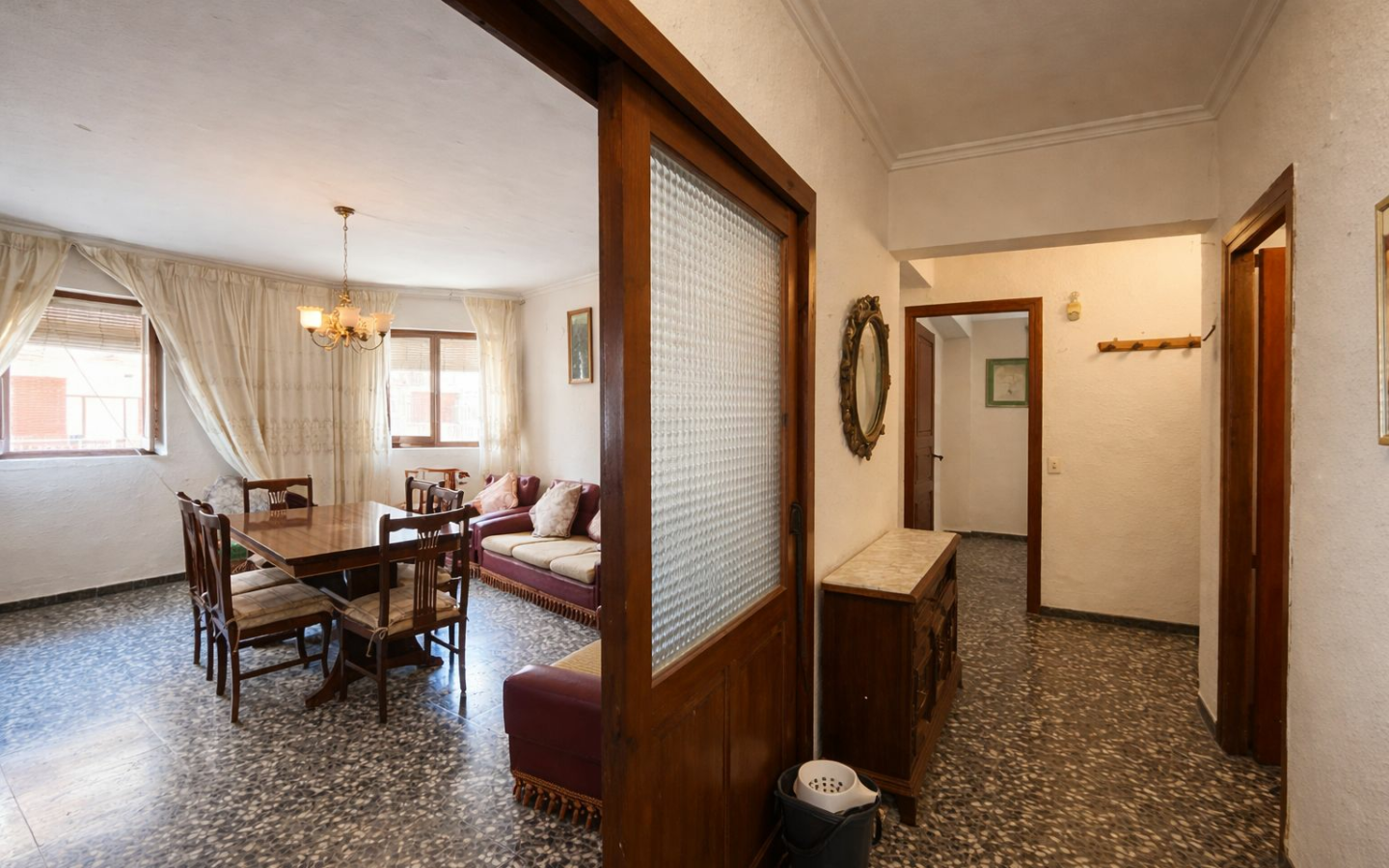 Commercial Premises In Jávea, Spain (98 M²)