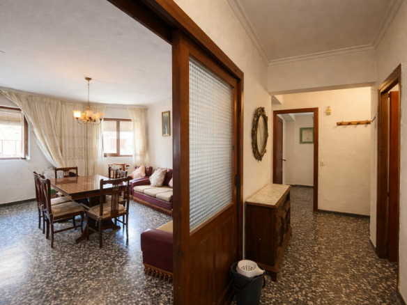 Commercial Premises In Jávea, Spain (98 M²)