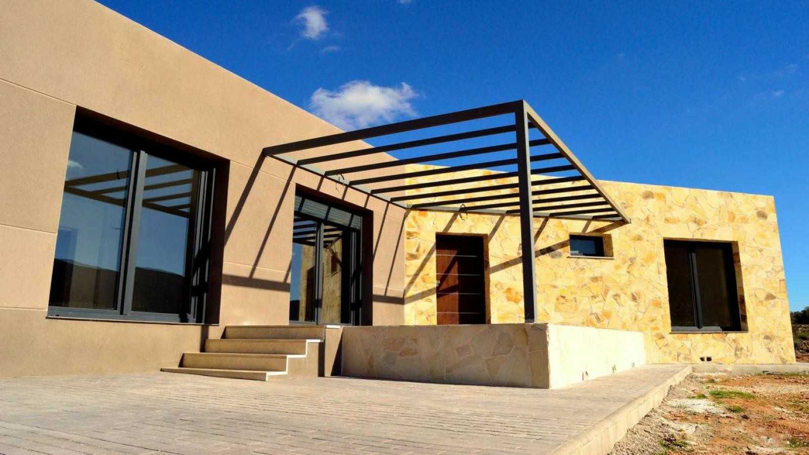 4-bedroom Detached Villa In Hondón De Las Nieves, Spain (155 M²)