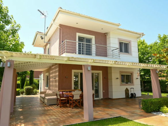 3-bedroom Detached House In Easts Olimpos, Greece (96 M²)