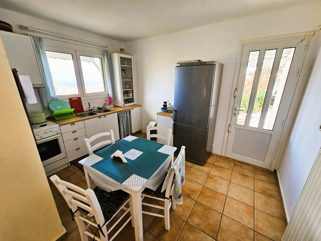 2-bedroom Detached House In Gazi, Greece (108 M²)