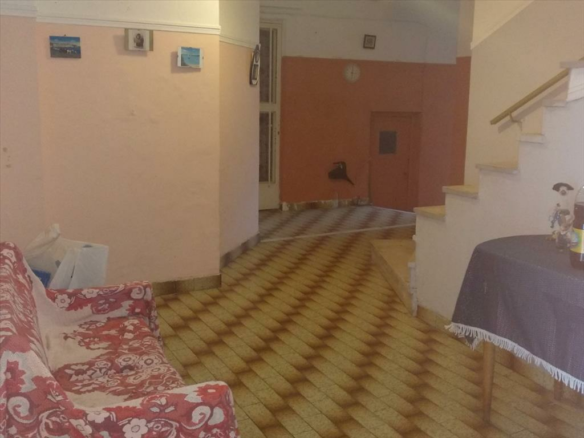 Building In Aigaleo, Greece (350 M²)