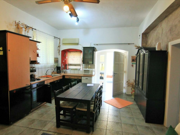 3-bedroom Detached House In Corfu, Greece (130 M²)
