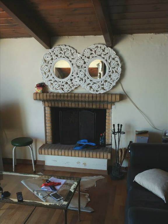 Building In Agioi Theodoroi, Greece (480 M²)