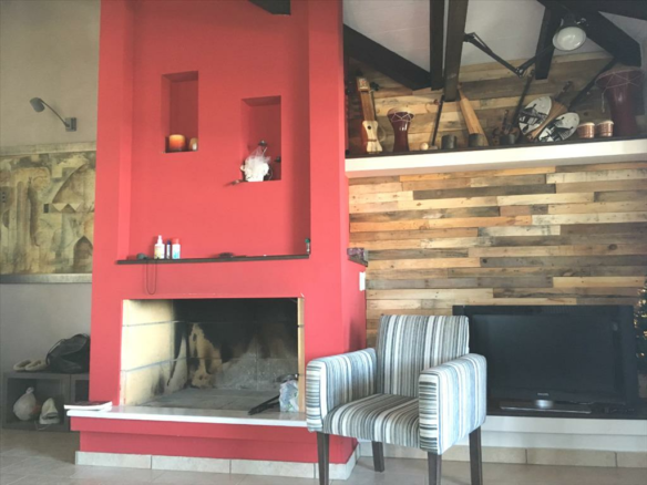 3-bedroom Detached House In Anthidonos, Greece (100 M²)