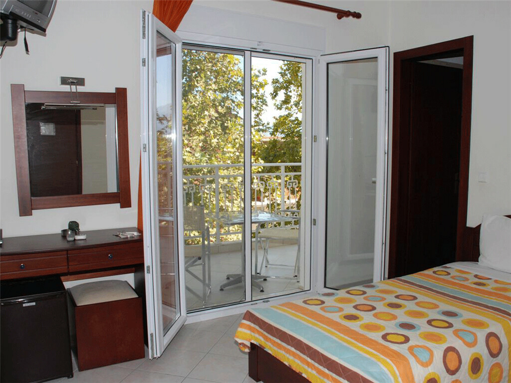 Hotel In Kato Olimpos, Greece (1.600 M²)