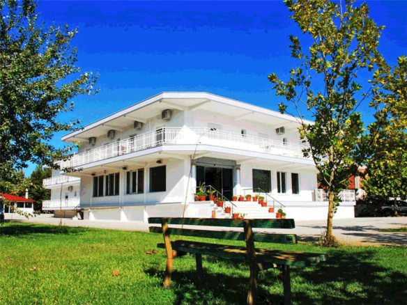 Hotel In Kato Olimpos, Greece (1.600 M²)
