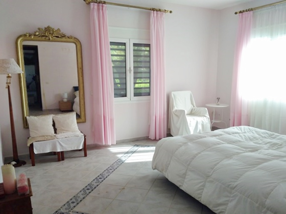 7-bedroom Detached House In Vari – Varkiza, Greece (500 M²)