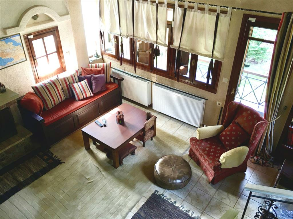 Business In Arachova, Greece (234 M²)
