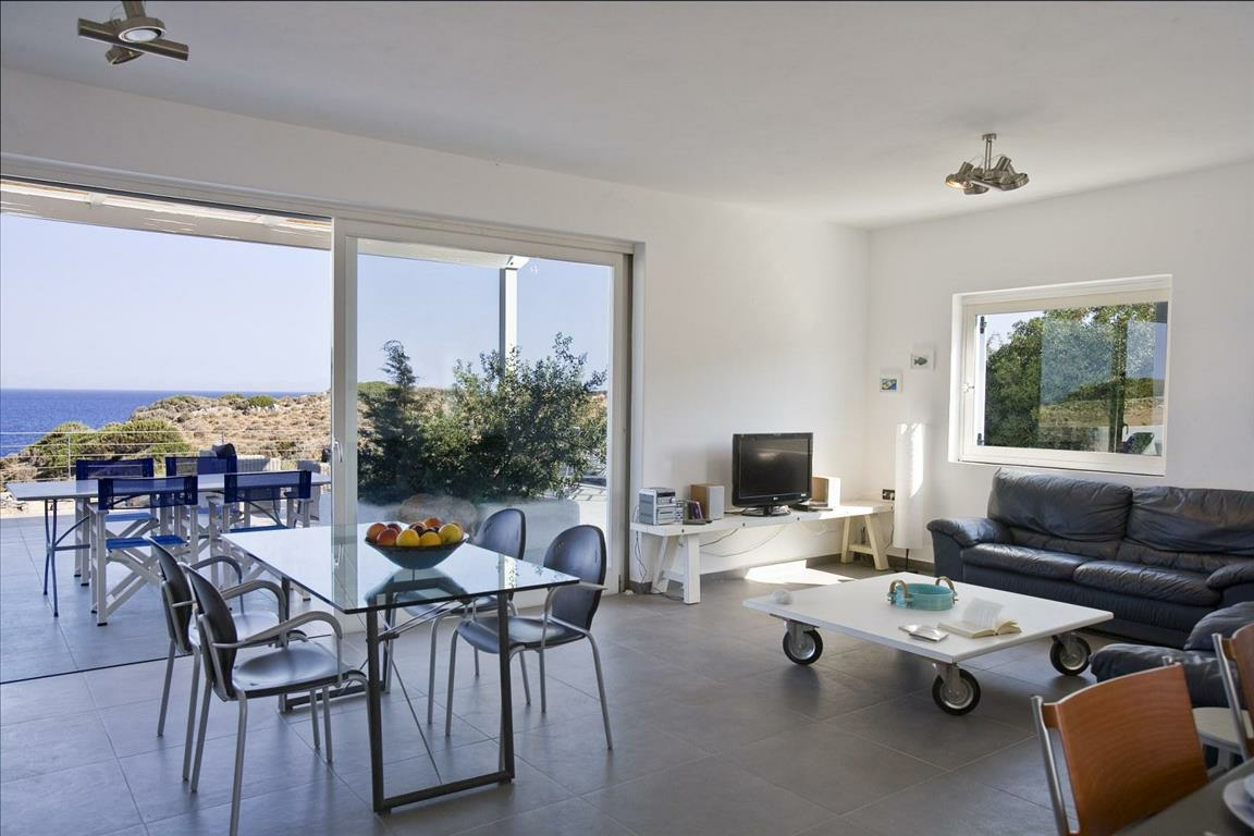 Villa In Naxos – Drimalia, Greece (430 M²)