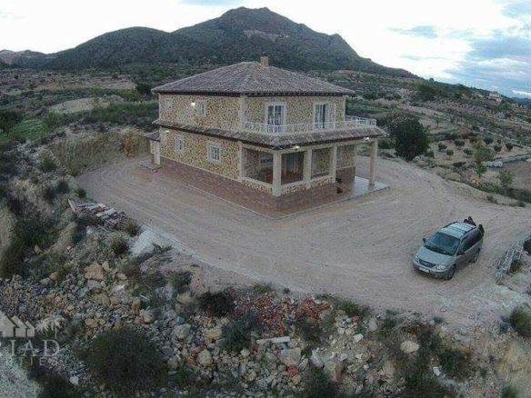 4-bedroom Finca In Macisvenda, Spain (289 M²)