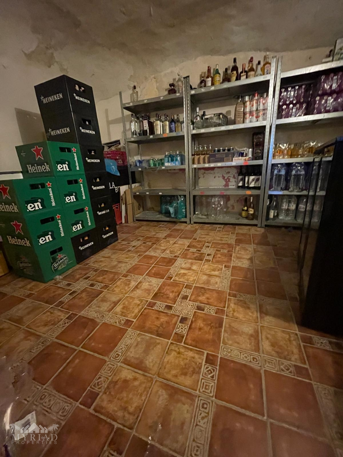 6467_49dab015-b914-444e-aaab-7b0cfc75b3f0-4c76e7 Commercial In Pinoso, Spain (160 M²)