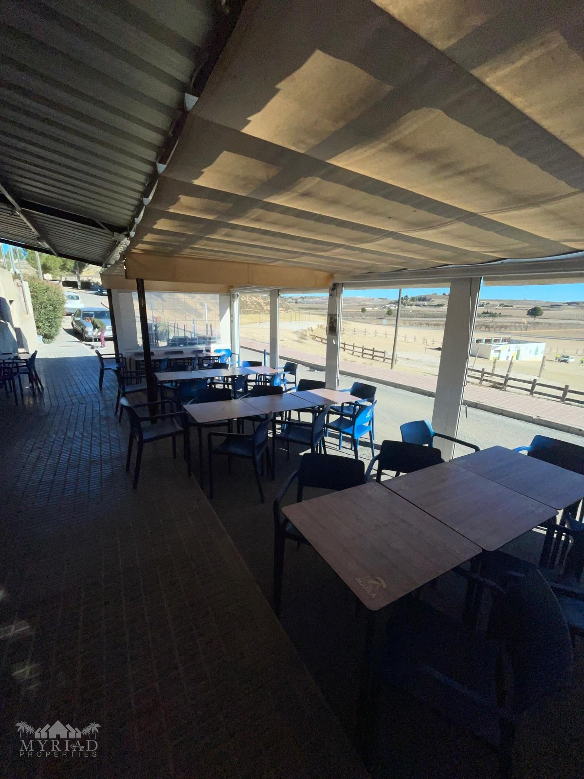 6467_5ccac7f7-bd30-4250-b5f4-d07a9b2636fa-853b06 Commercial In Pinoso, Spain (160 M²)
