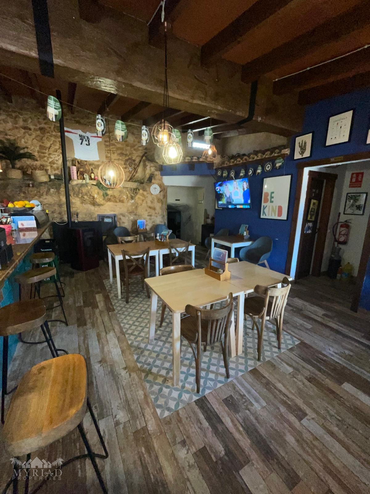 6467_7674074a-e22e-4b73-b81a-a8252fafef31-9301df Commercial In Pinoso, Spain (160 M²)