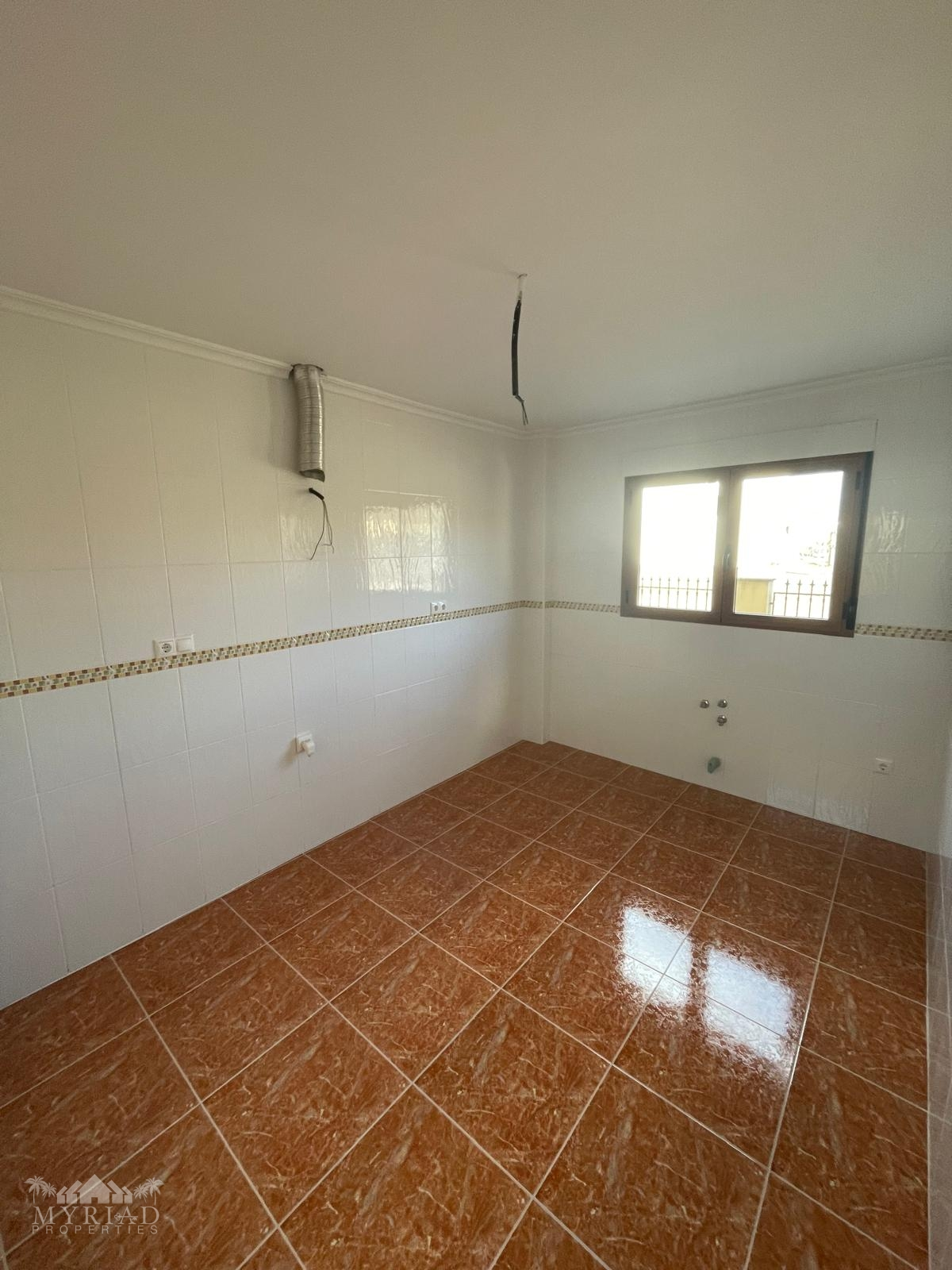 4-bedroom Townhouse In Pinoso, Spain (158 M²)