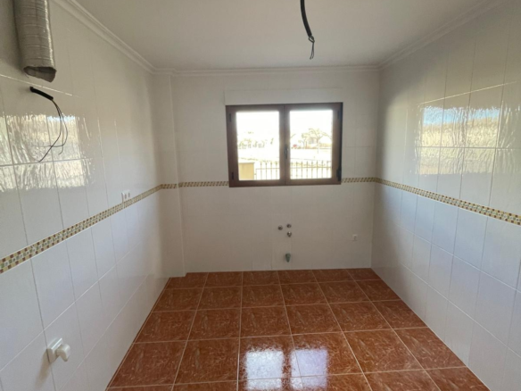 4-bedroom Townhouse In Pinoso, Spain (158 M²)