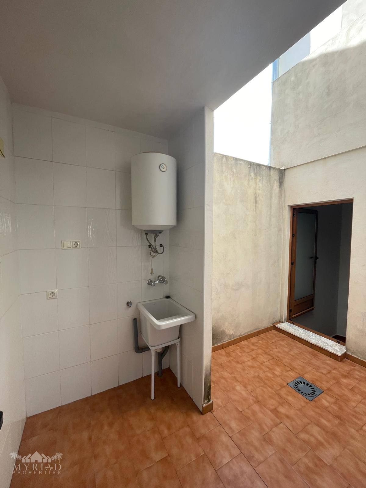 4-bedroom Townhouse In Pinoso, Spain (158 M²)