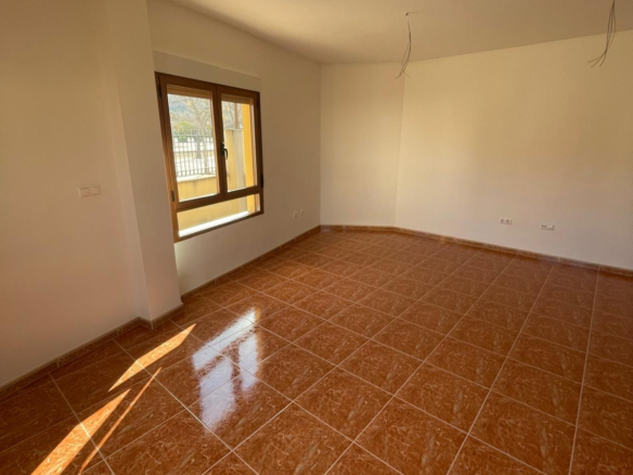 4-bedroom Townhouse In Pinoso, Spain (158 M²)