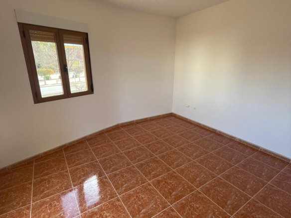 4-bedroom Townhouse In Pinoso, Spain (158 M²)