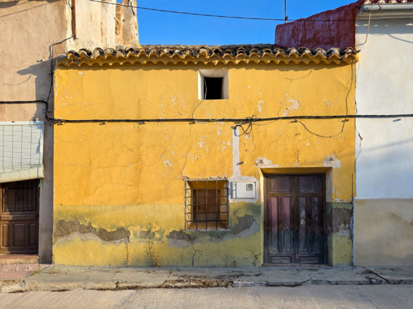 6-bedroom Townhouse In Torre Del Rico, Spain (119 M²)