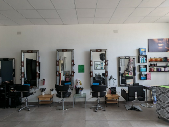 Commercial In Lo Crispin, Spain (69 M²)