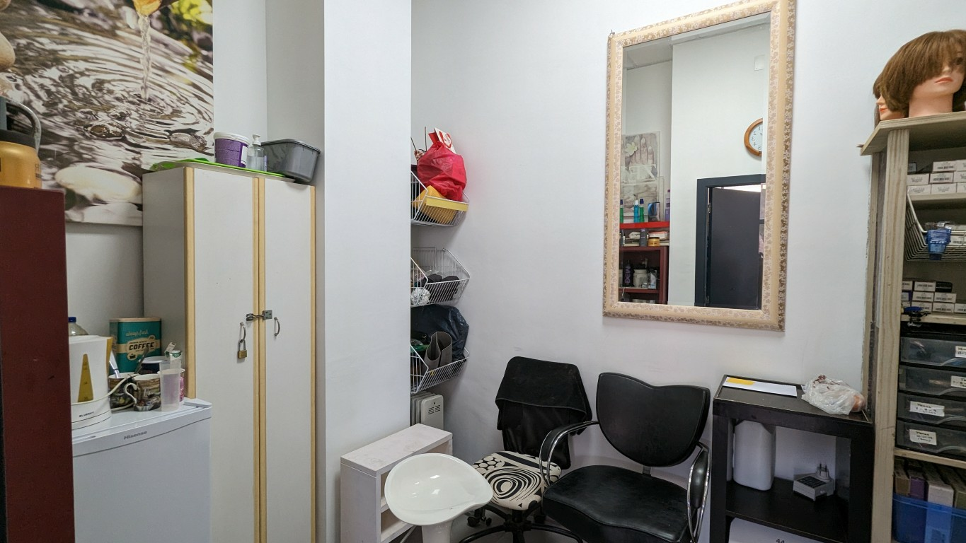 Commercial In Lo Crispin, Spain (69 M²)