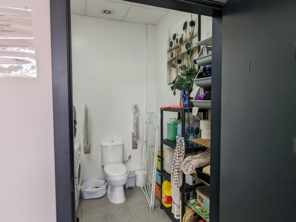 Commercial In Lo Crispin, Spain (69 M²)