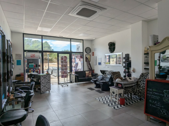 Commercial In Lo Crispin, Spain (69 M²)