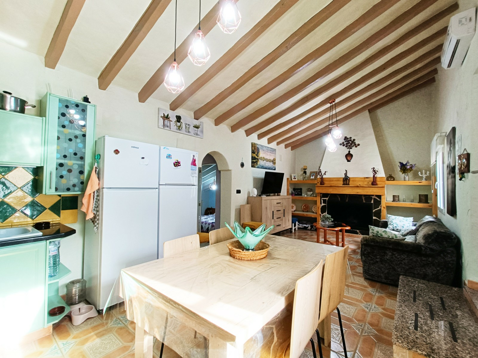 3-bedroom Detached Villa In Barinas, Spain (116 M²)
