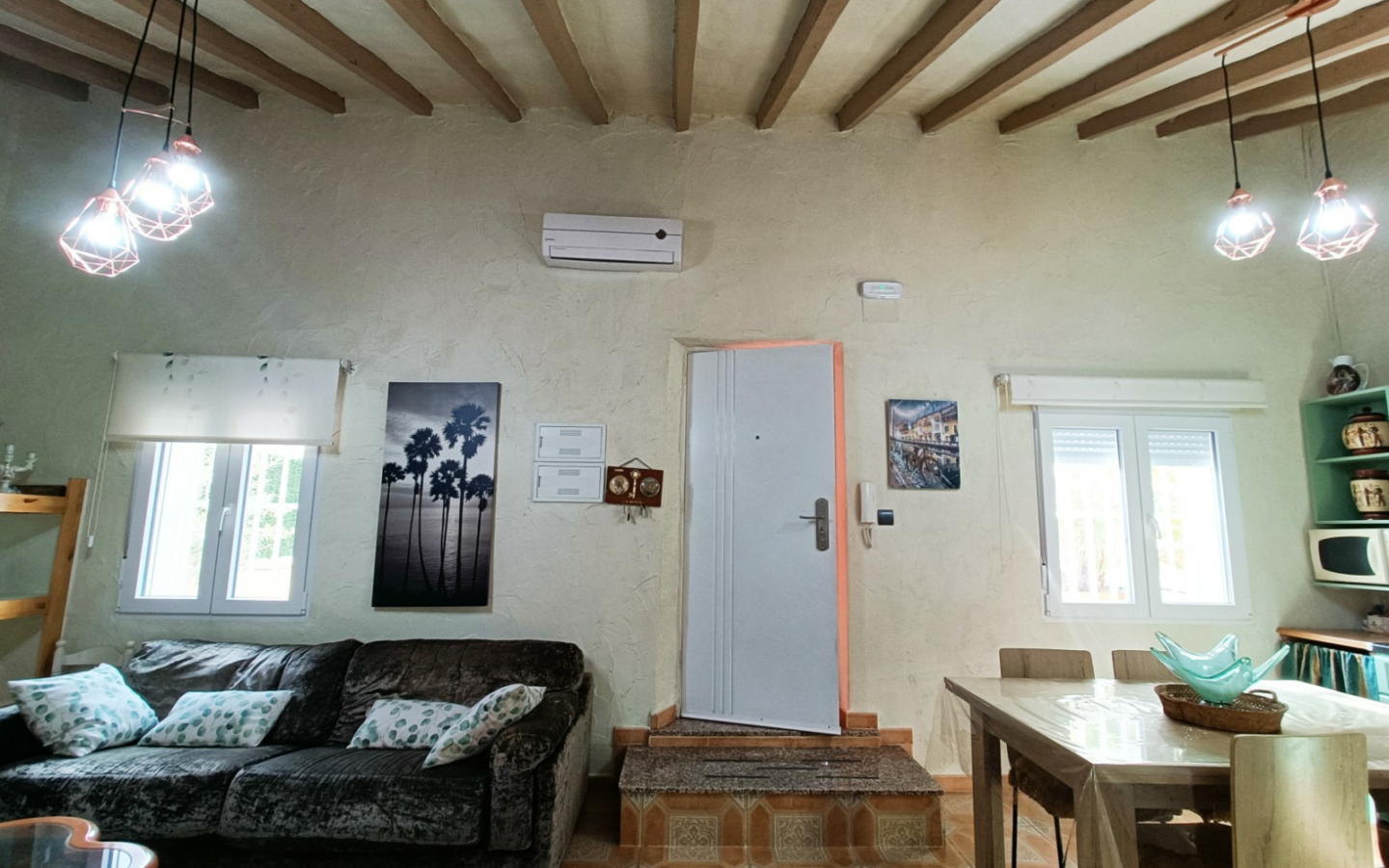 3-bedroom Detached Villa In Barinas, Spain (116 M²)