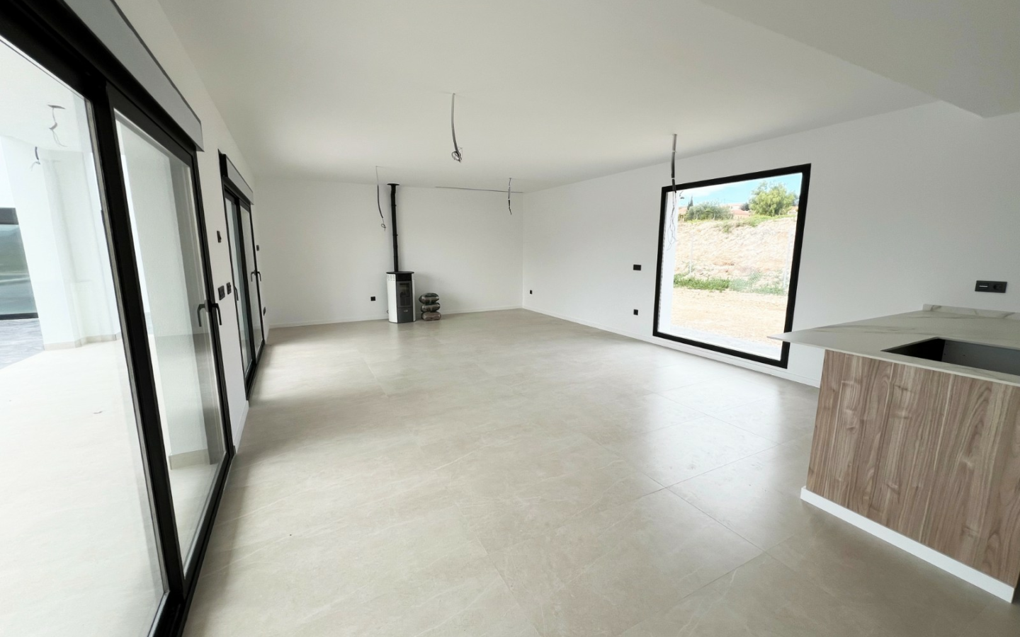 3-bedroom Detached Villa In Aspe, Spain (190 M²)