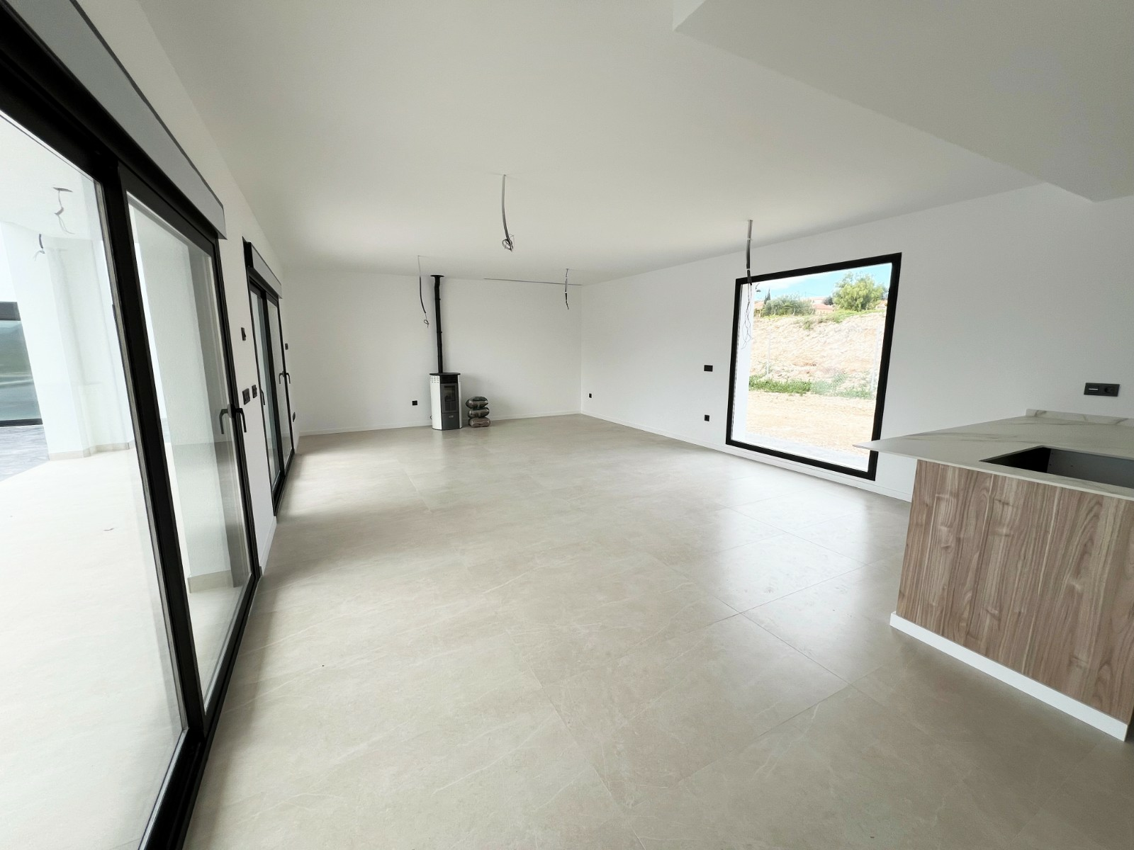 3-bedroom Detached Villa In Aspe, Spain (190 M²)