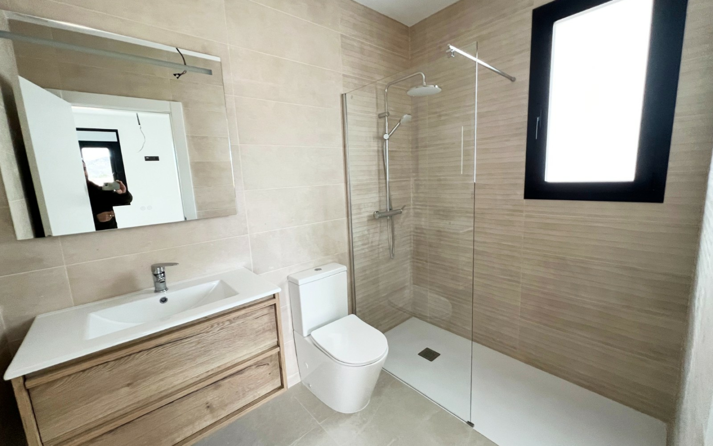 3-bedroom Detached Villa In Aspe, Spain (190 M²)