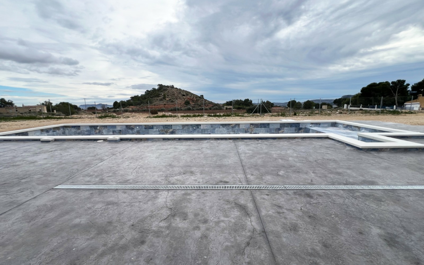 3-bedroom Detached Villa In Aspe, Spain (190 M²)