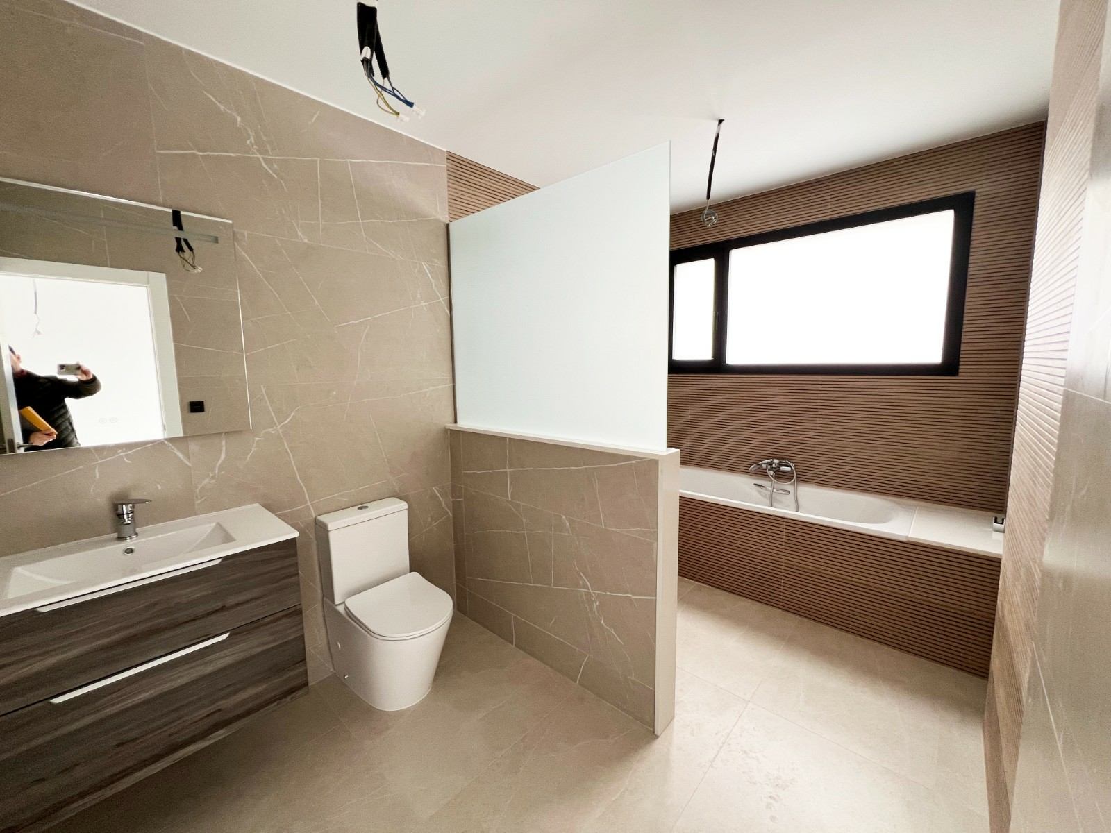 3-bedroom Detached Villa In Aspe, Spain (190 M²)