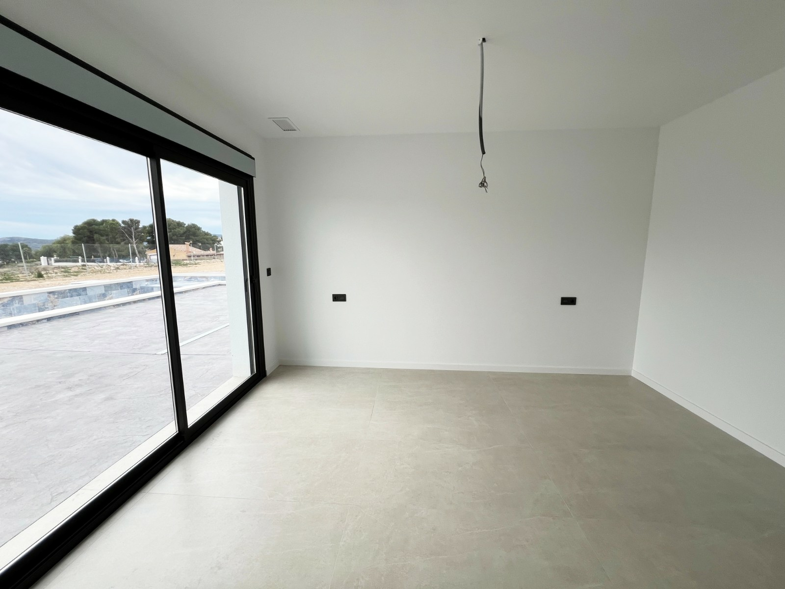 3-bedroom Detached Villa In Aspe, Spain (190 M²)