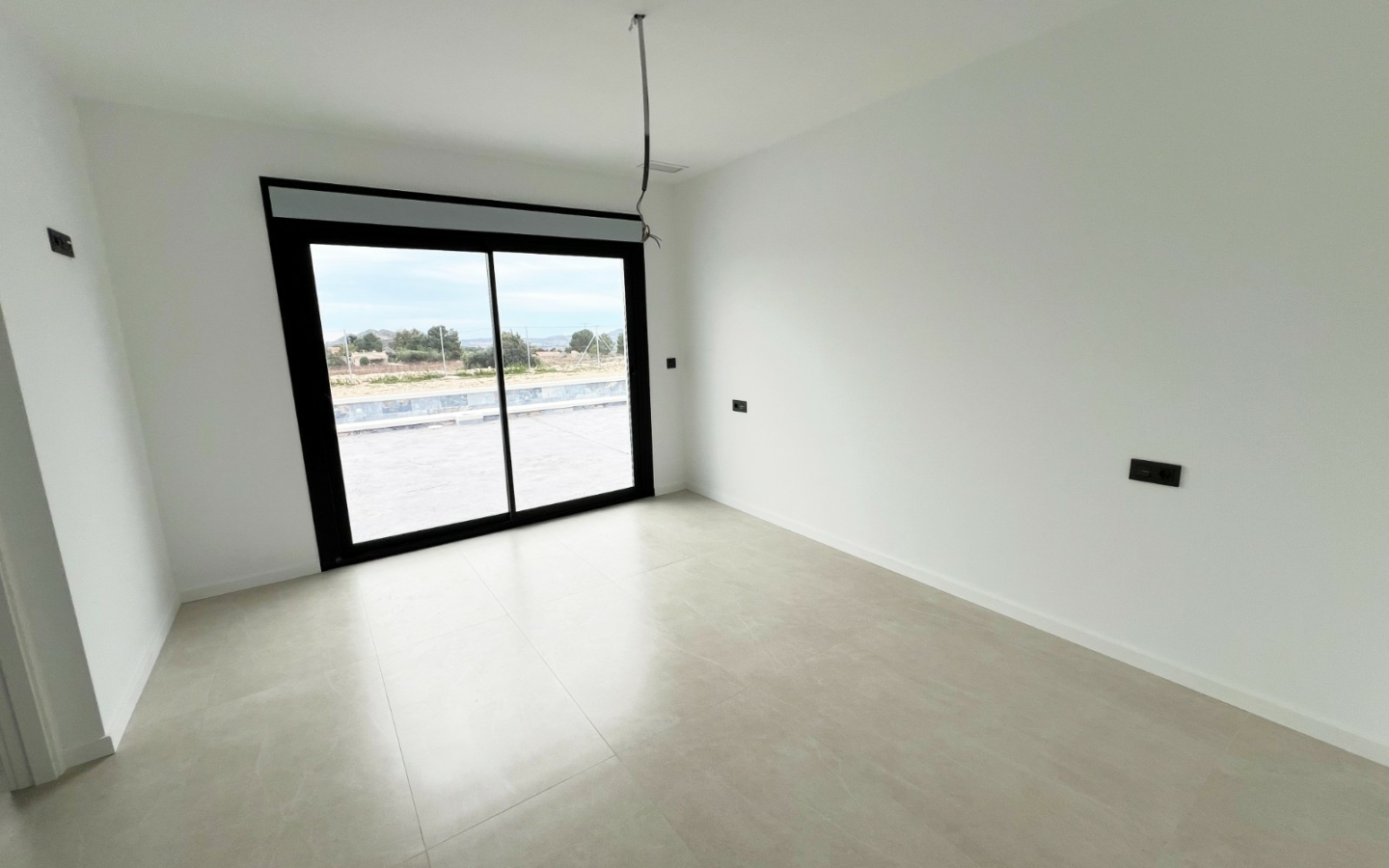 3-bedroom Detached Villa In Aspe, Spain (190 M²)