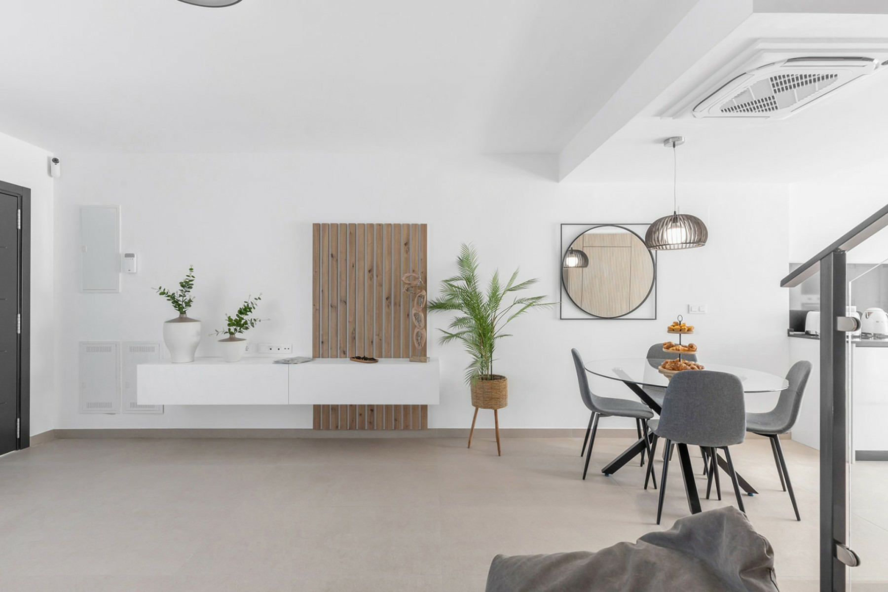 o_1jifaboqr113n8q1328bob1jj03h-697a1e 4-bedroom Townhouse In Rafal, Spain (207 M²)
