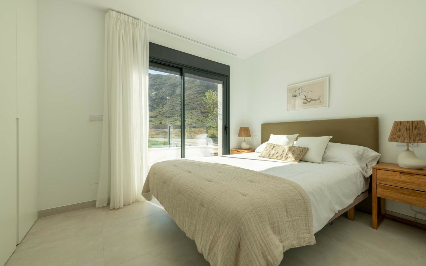 3-bedroom Townhouse In Cox, Spain (178 M²)