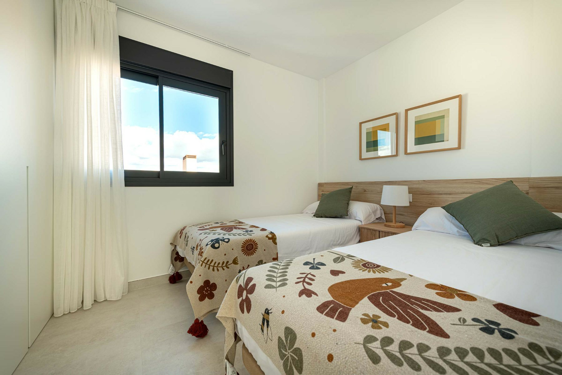 o_1jiffl9f219kg1kgt1f0h10qq1s8g2k-76f98a 3-bedroom Townhouse In Cox, Spain (178 M²)