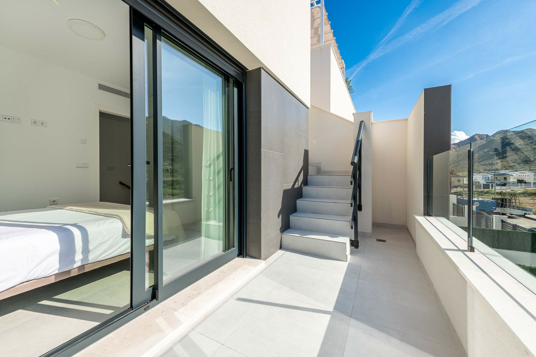 o_1jiffl9f27s9b9314nm136d177b2n-7f872d 3-bedroom Townhouse In Cox, Spain (178 M²)