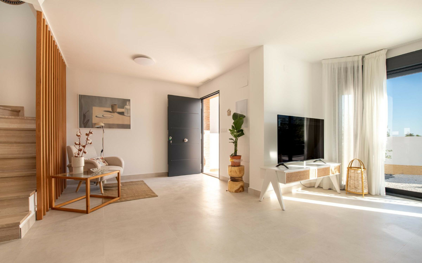3-bedroom Detached Villa In Cox, Spain (193 M²)