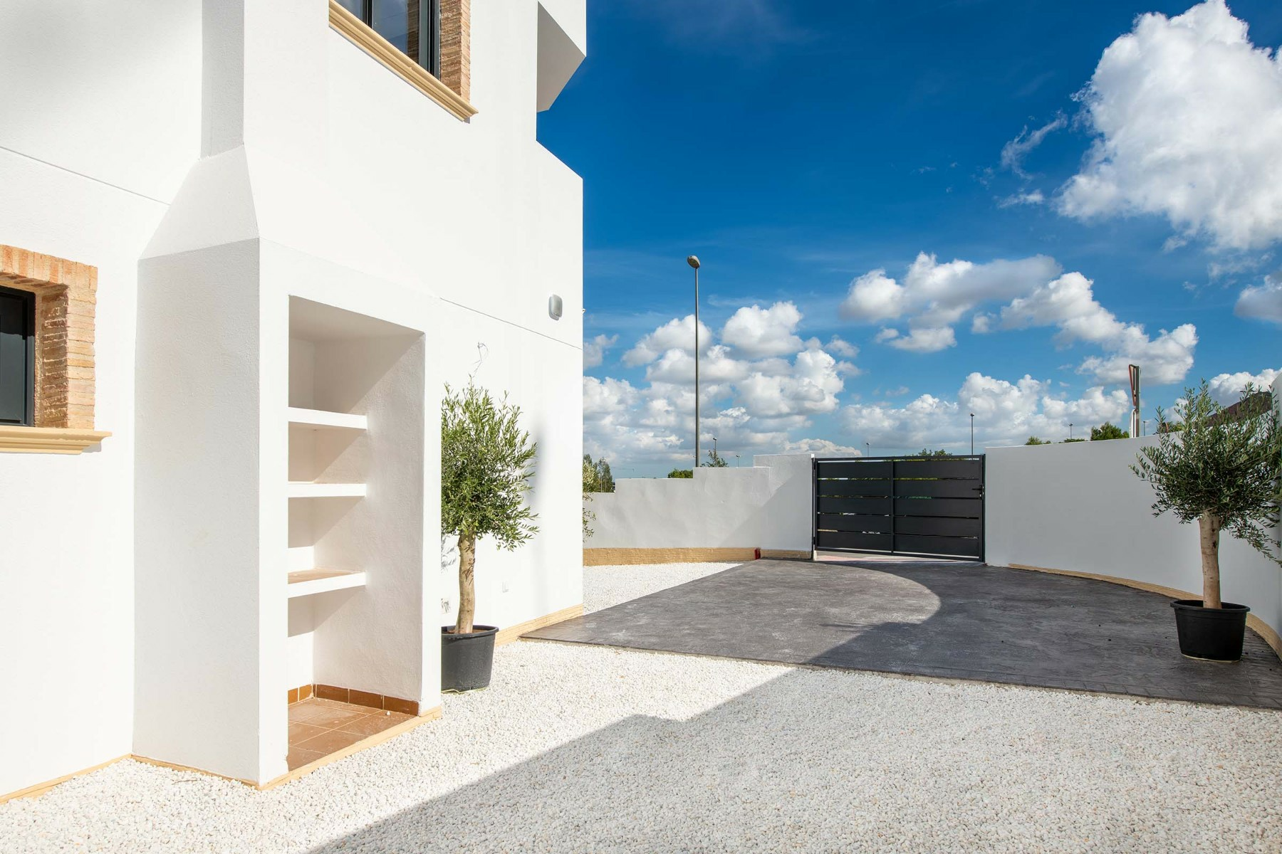 o_1jifiojh822hketlfb541n4h1v-46caa4 3-bedroom Detached Villa In Cox, Spain (193 M²)