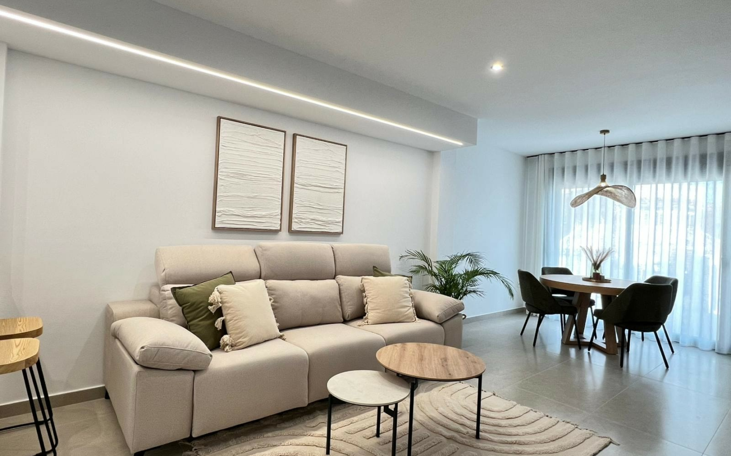 3-bedroom Townhouse In Benferri, Spain (192 M²)